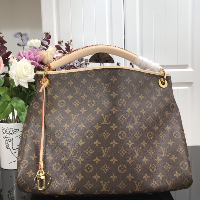 LOUIS VUITTON bags