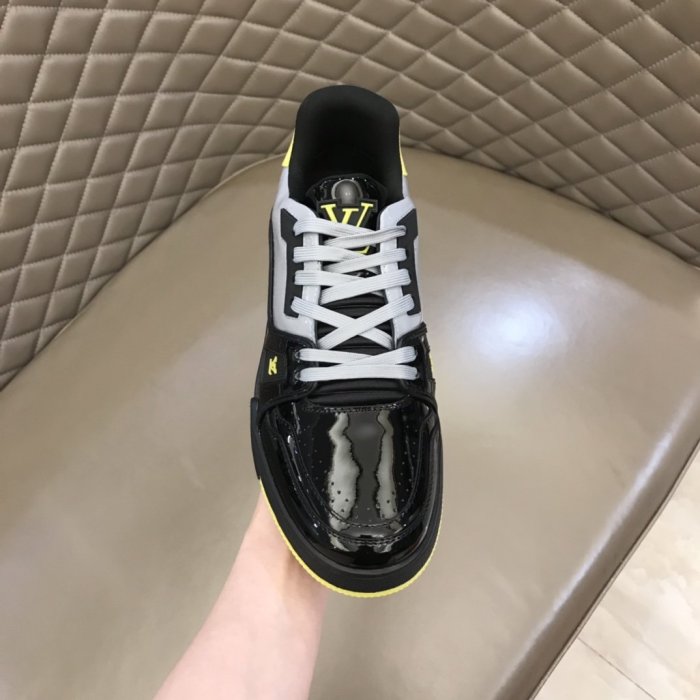 LOUIS VUITTON men sneaker eur size 38-45