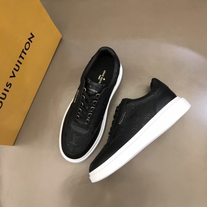 LOUIS VUITTON men sneaker eur size 38-45