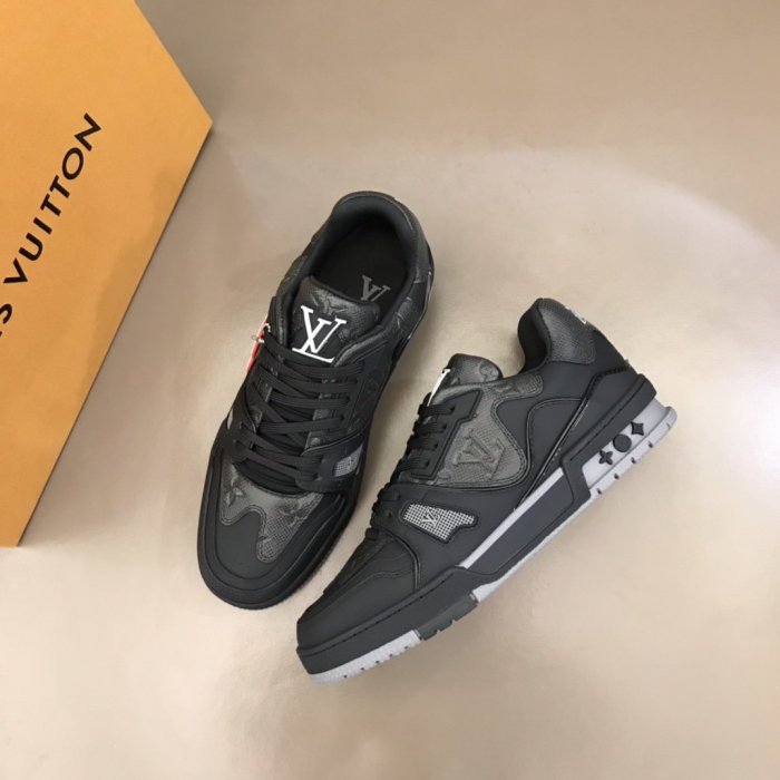 LOUIS VUITTON men sneaker eur size 38-45