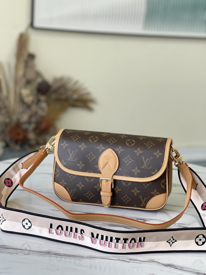 LOUIS VUITTON bags