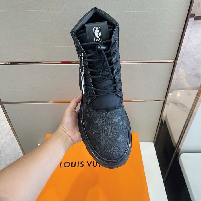 LOUIS VUITTON men sneaker eur size 38-45