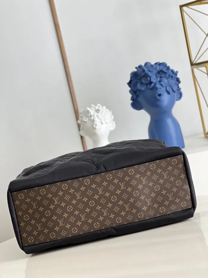LOUIS VUITTON bags