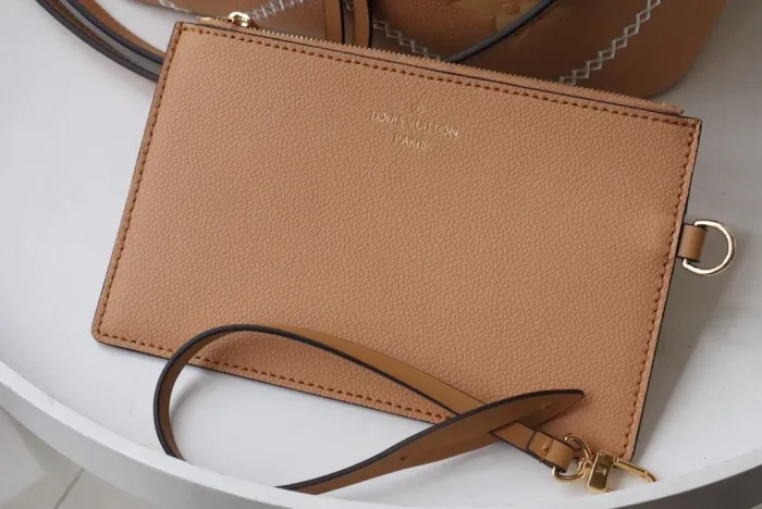 LOUIS VUITTON bags Item NO:179601