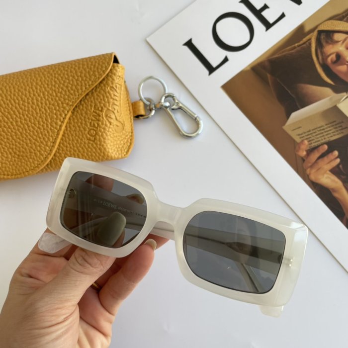 LOEWE sunglasses Item NO：180591