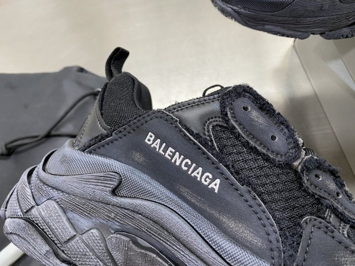 Balenciaga men sneaker eur size 35-45 Item NO：181389