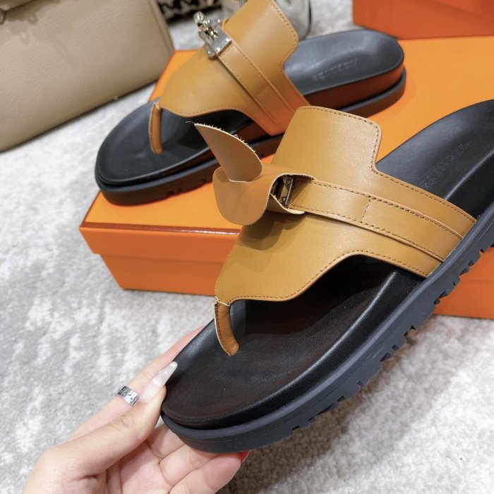 Hermes Women Shoes size 35-39 Item NO：181259