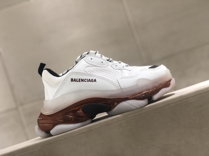 Balenciaga men sneaker eur size 35-45 Item NO：133540