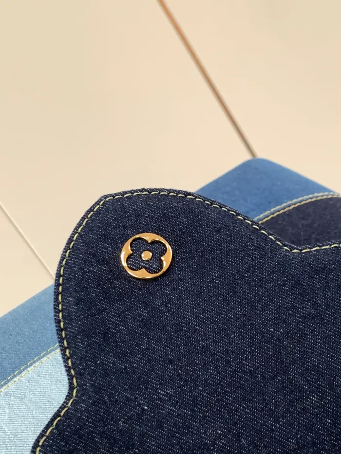LOUIS VUITTON Bags Item NO：182684