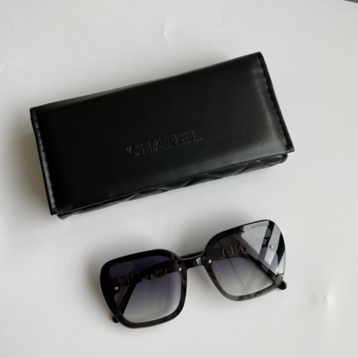 Chanel Sunglasses Item NO： 182030