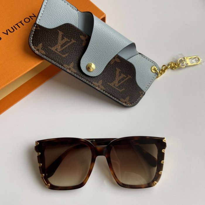 LOUIS VUITTON Sunglasses Item NO：182033