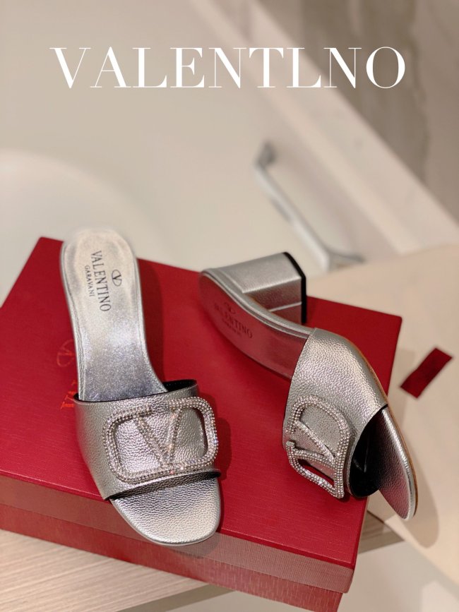 Valentino Women_Slippers/Sandals size eur 35-40