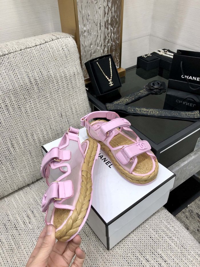 Chanel Women_Slippers/Sandals eur 35-39