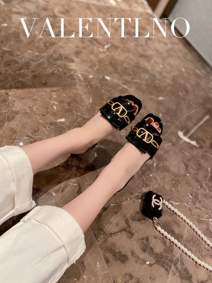 Valentino Women_Slippers/Sandals size eur 35-40