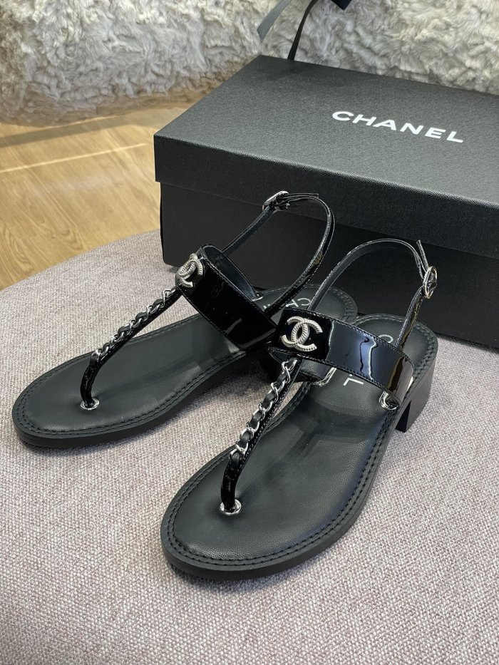 Chanel Women_Slippers/Sandals size eur 35-39