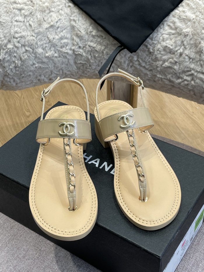 Chanel Women_Slippers/Sandals size eur 35-39