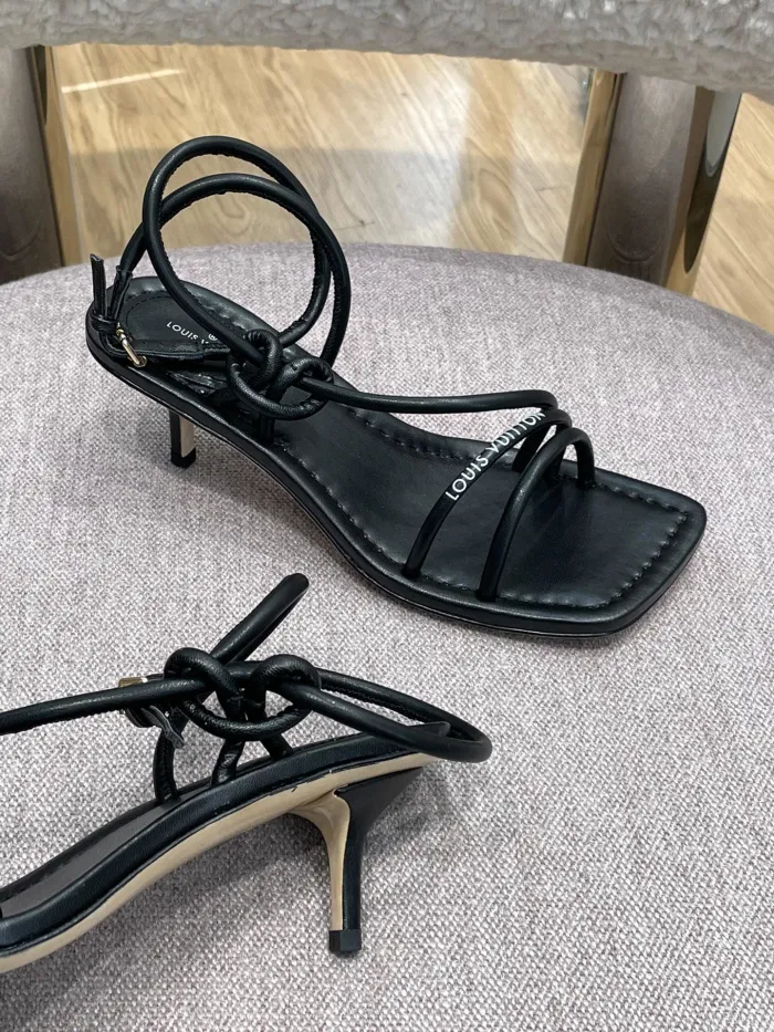 LOUIS VUITTON Pumps/Heels size eur 35-40