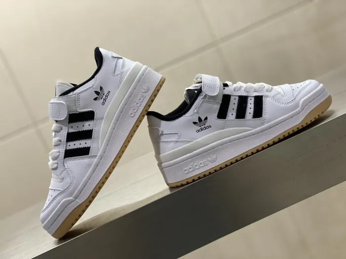 adidas Unisex_Csaual size eur 36-44