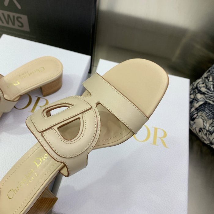 Dior Women_Slippers/Sandals eur 35-40