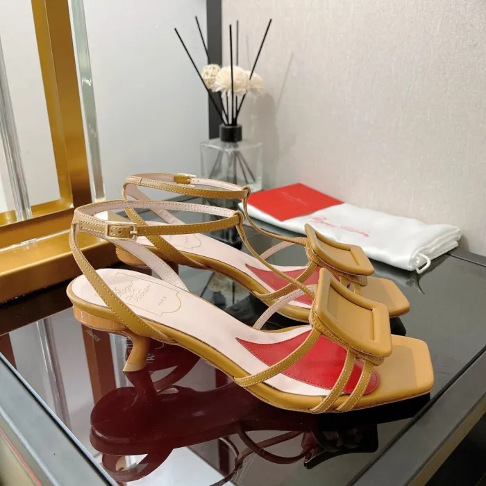 Roger Vivier Women_Slippers/Sandals eur 35-40