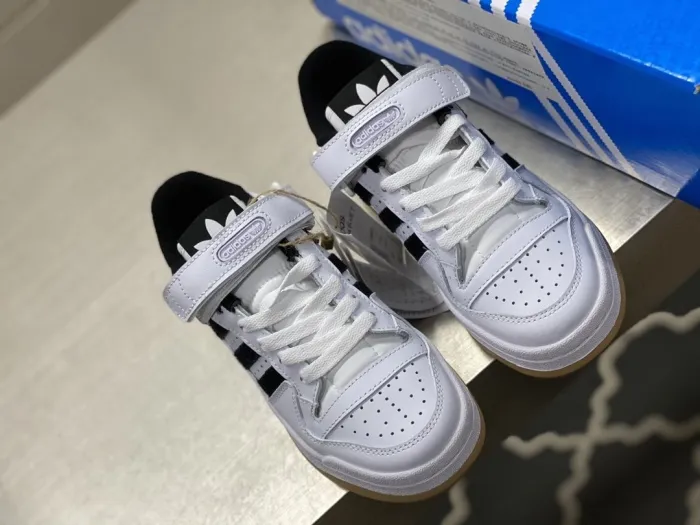 adidas Unisex_Csaual size eur 36-44