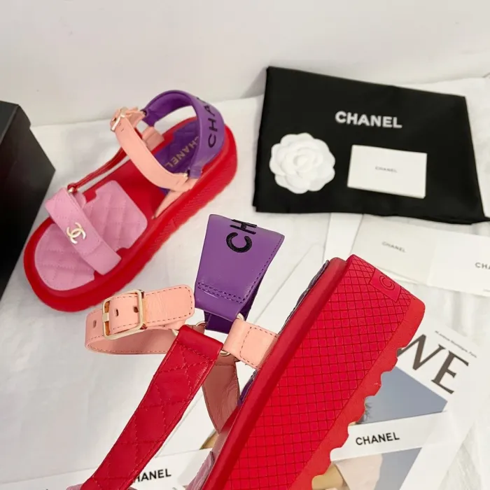 Gucci Women_Slippers/Sandals eur 35-40