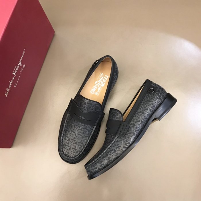 Ferragamo men_Casual shoes size eur 38-44