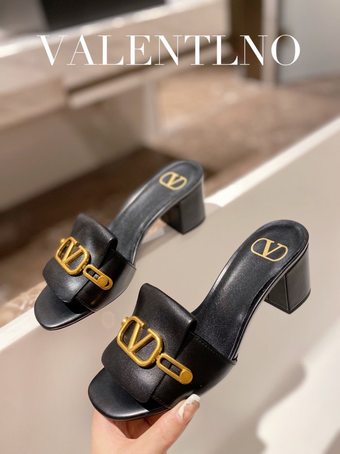 Valentino Women_Slippers/Sandals size eur 35-40