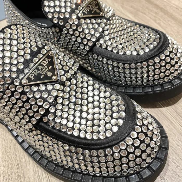 Prada women _Csaual size eur 35-41