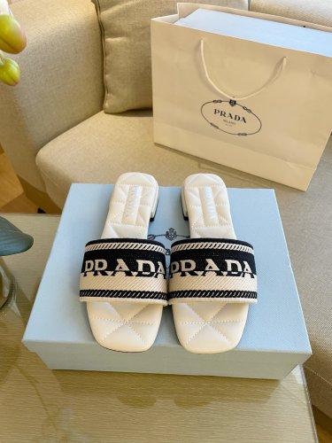 Prada women slippers size eur 35-40