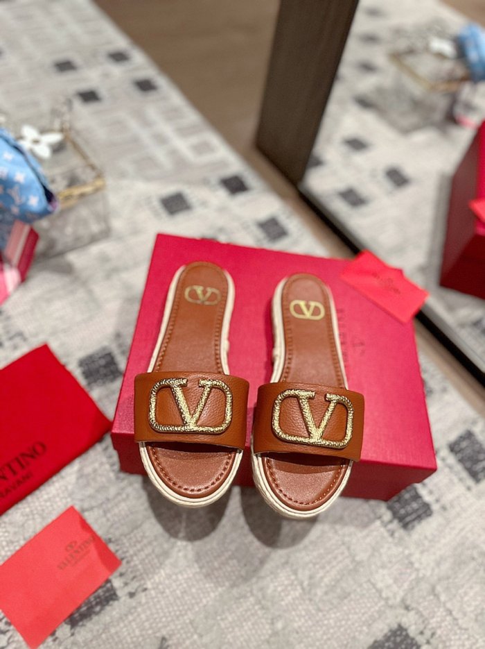 Valentino Women_Slippers/Sandals size eur 35-40