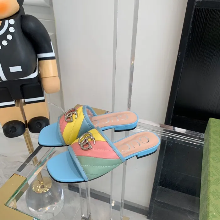 Gucci Women_Slippers/Sandals eur 35-40