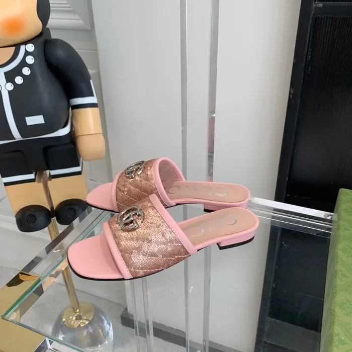Gucci Women_Slippers/Sandals eur 35-40