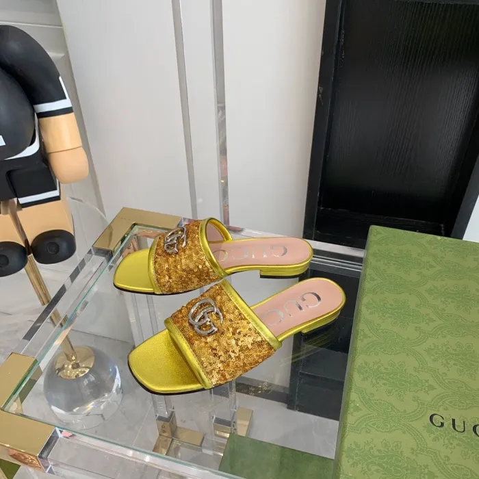 Gucci Women_Slippers/Sandals eur 35-40