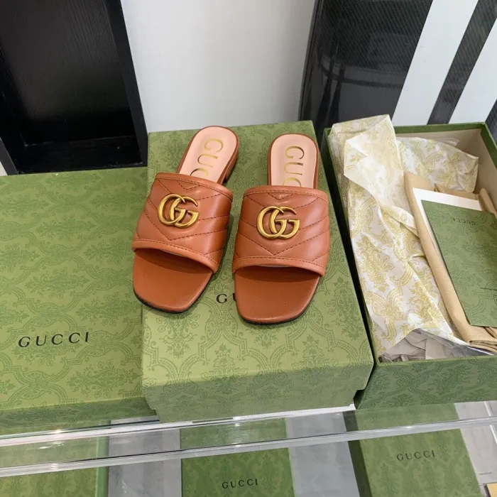 Gucci Women_Slippers/Sandals eur 35-40
