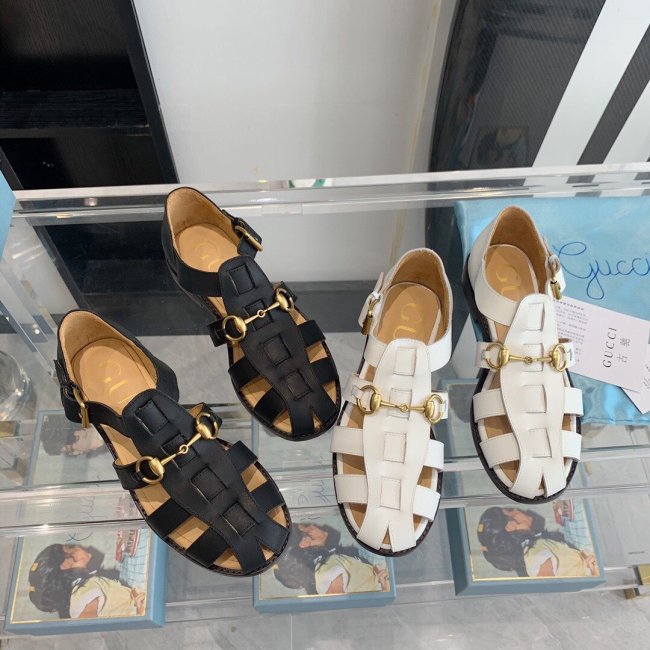 Gucci Women_Slippers/Sandals eur 35-40