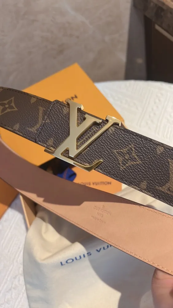 LOUIS VUITTON Belt