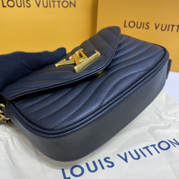 LOUIS VUITTON Bags