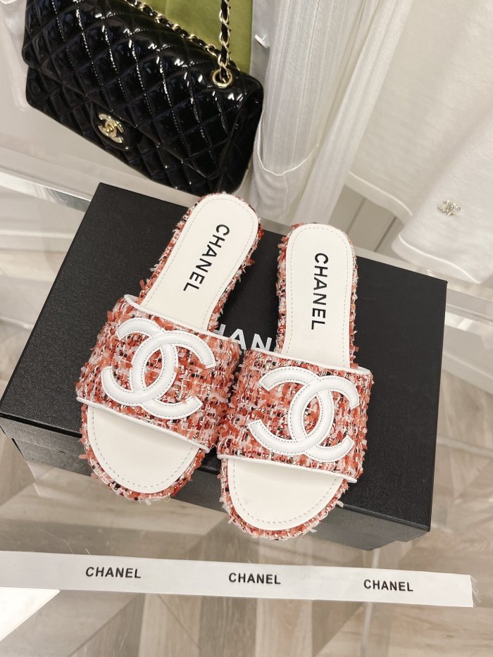 Chanel Women_Slippers/Sandals eur 35-40