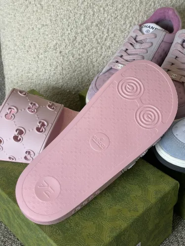 Gucci Women_Slippers/Sandals eur 35-41