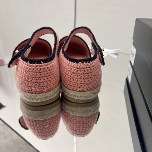 Chanel Women_Slippers/Sandals eur 35-39