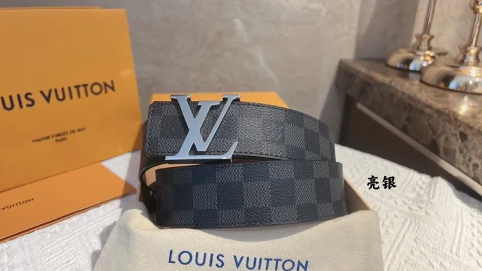 LOUIS VUITTON Belt