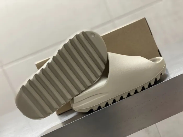 Yeezy Unisex_Slippers/Sandals eur 36-46