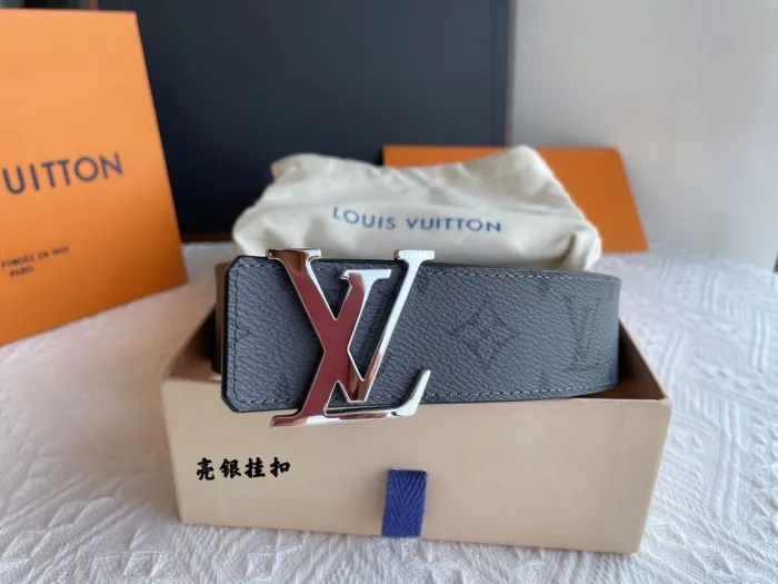 LOUIS VUITTON Belt