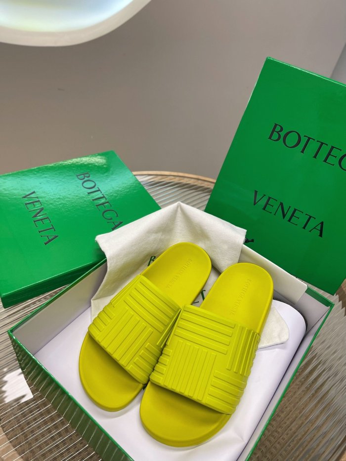 BOTTEGA VENETA Unisex_Slippers/Sandals eur 35-45