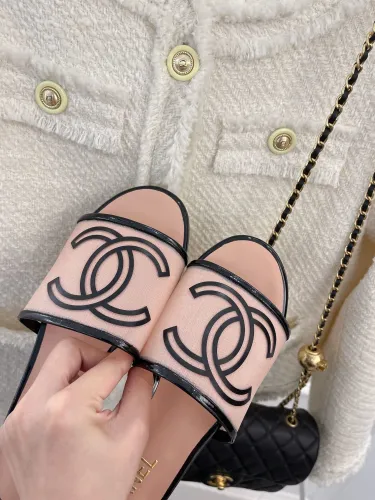 Chanel Women_Slippers/Sandals eur 35-40
