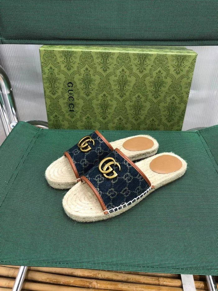 Gucci Women_Slippers/Sandals eur 35-41