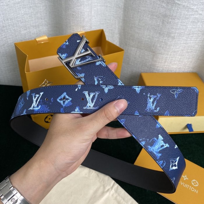 LOUIS VUITTON Belt