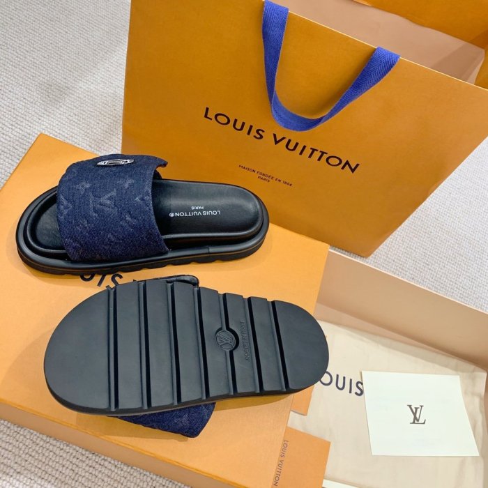 LOUIS VUITTON Women_Slippers/Sandals eur 35-41