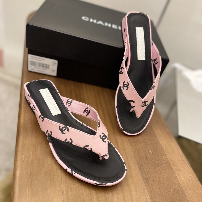 Chanel Women_Slippers/Sandals eur 35-40